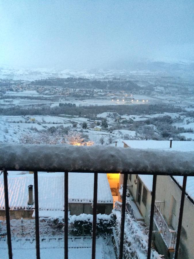 Palazzo De Fabritiis Bed & Breakfast Rosciano  Dış mekan fotoğraf